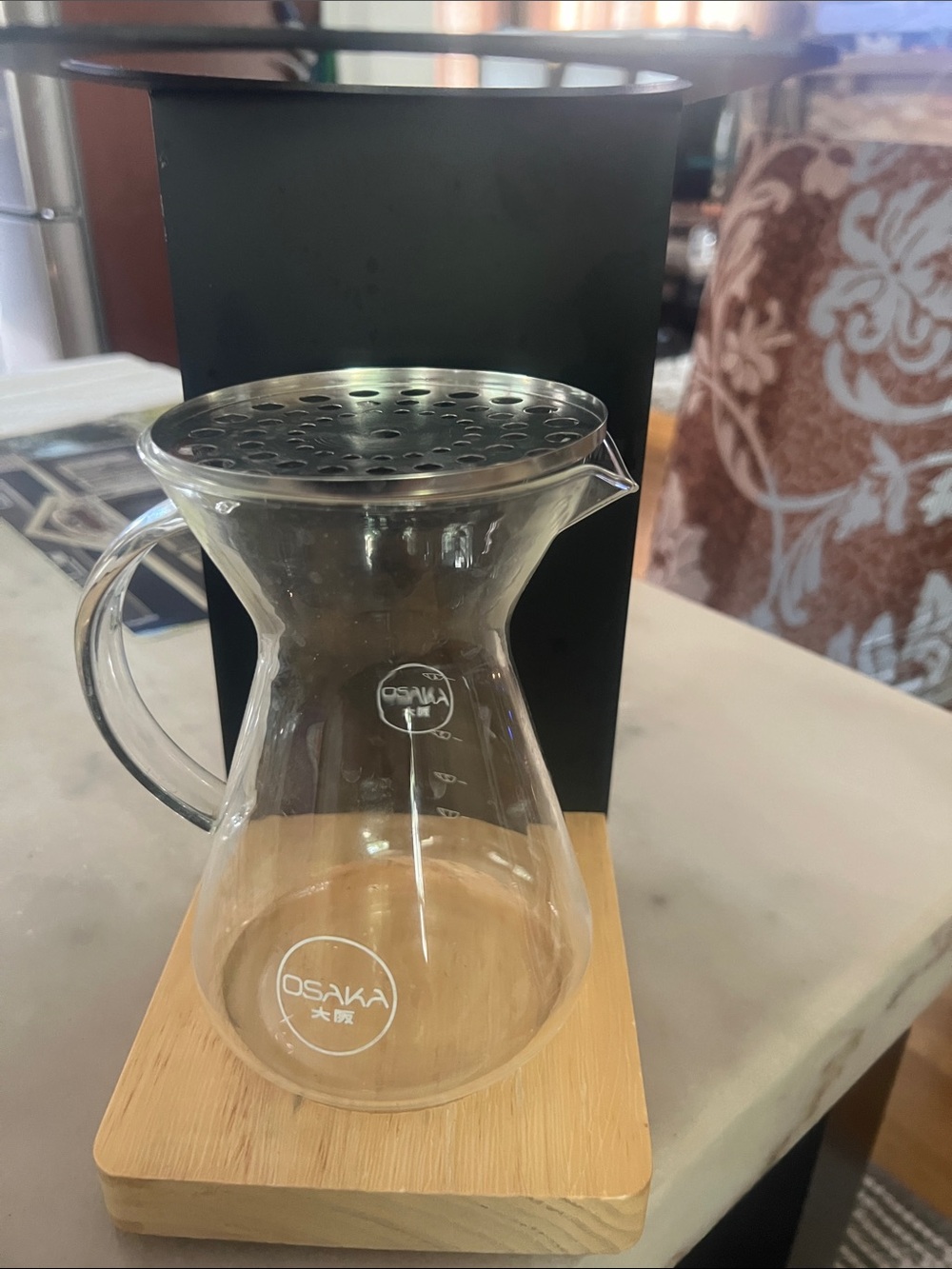 Clear Glass Pour-Over Coffee Carafe with Stainless Steel Drip Lid - Clear